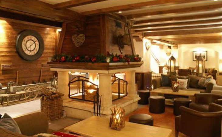 Hotel Portetta (family valley room) in Courchevel , France image 2 